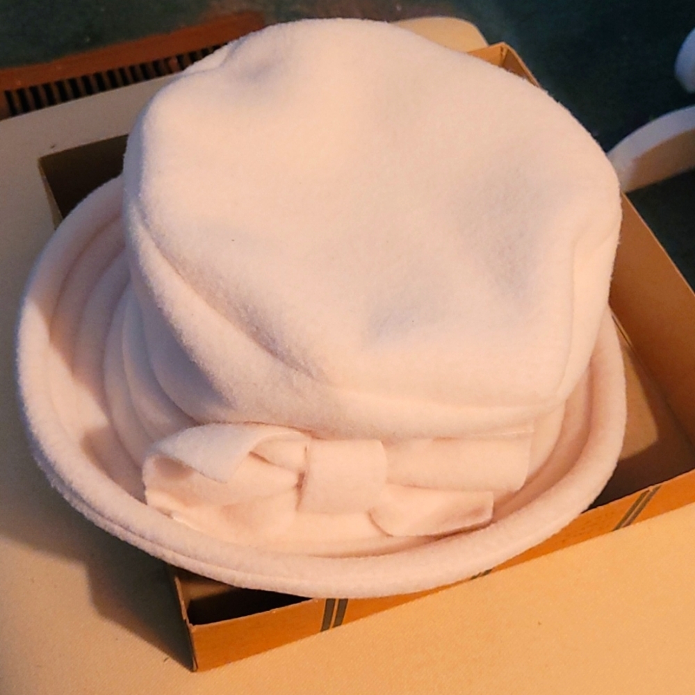 Fleece hat, very soft.